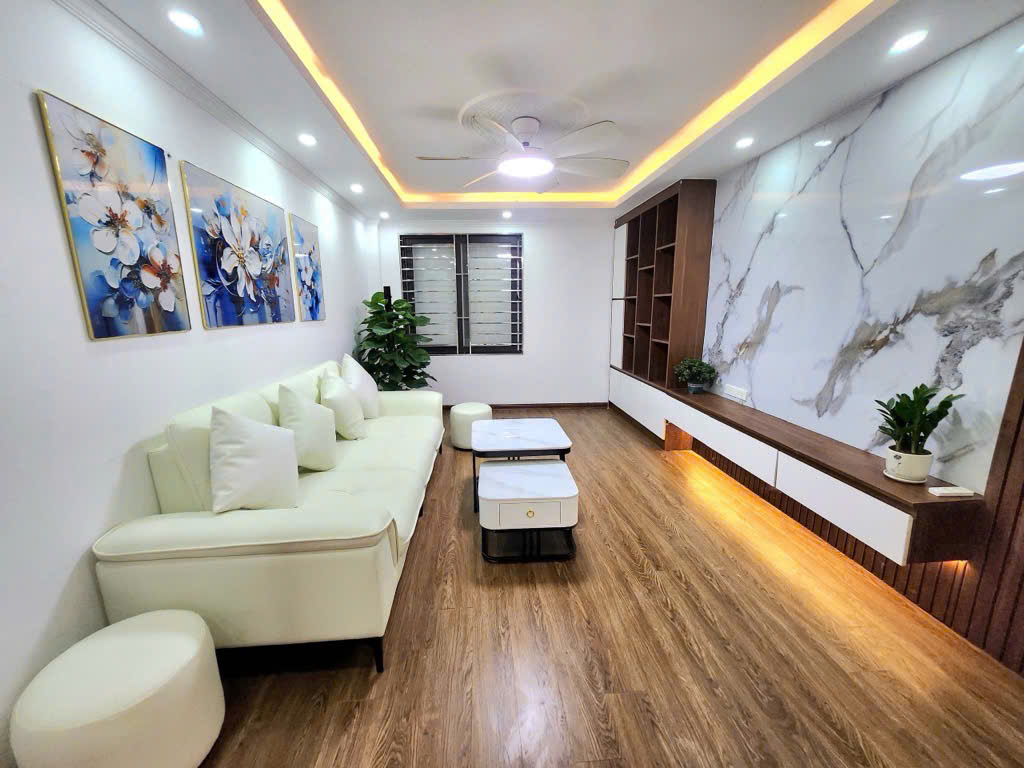 Nhà đẹp, sổ đẹp, ngõ rộng, thoáng đãng, tiện ích tại Bằng Liệt, Hoàng Mai, 38m2, 6 tầng, giá chỉ 6 - Ảnh 3
