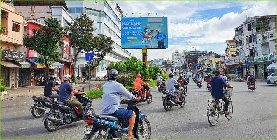 Mặt tiền kinh doanh ngay Bến Bình Đông 9x19 chỉ 12 tỷ - Ảnh chính