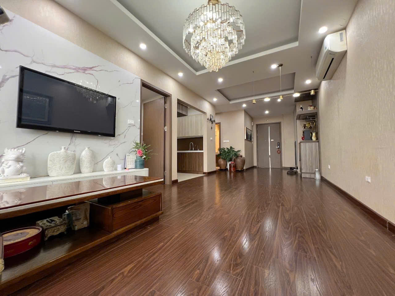 Căn hộ chung cư sổ đỏ Bea Sky - quận Hoàng Mai, sang chảnh, view đẹp, 69.1m2, 2 ngủ, giá Giá 5.4x Tỷ - Ảnh 1