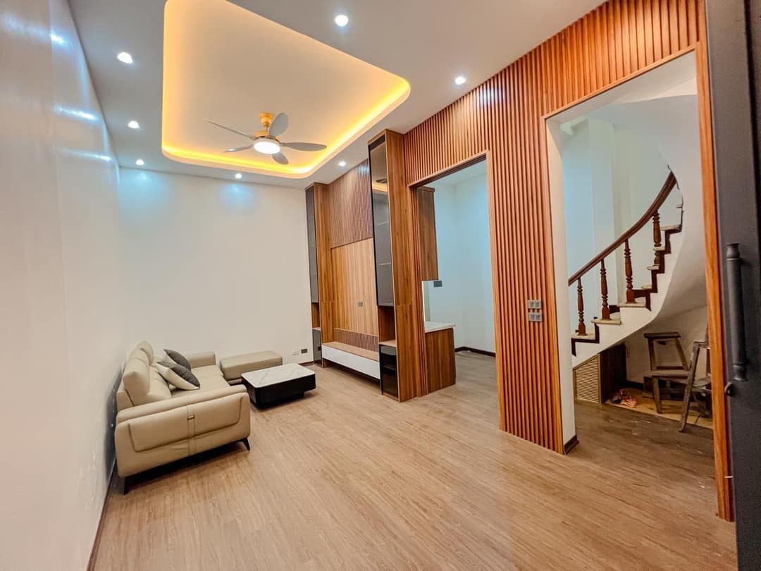 Bán nhà phố Lạc Trung - Hai Bà Trưng, 37m2 ở ngay giá chỉ 6,79 tỷ - Ảnh 2