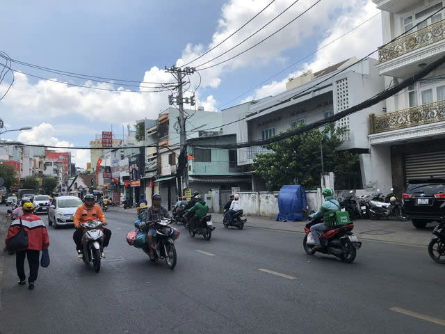 giá mềm nhất quận Bình Thạnh: 24 tỷ - Lê Quang Định P.11 - Dt: 50.1m2 Ngang 3.6 x Dài 18. - nhà 2 - Ảnh 2