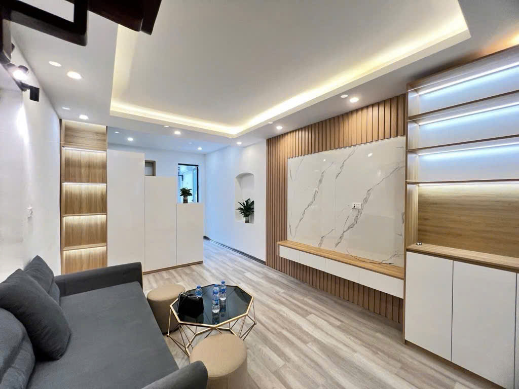 TT 8/3 - DTSD 60m2 - 2 ngủ - full nội thất phòng sáng, thoáng - 2,x tỷ có TL. - Ảnh chính