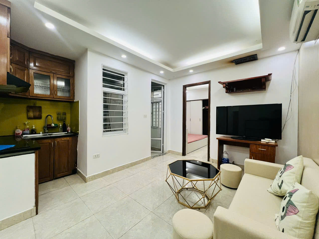 Cần bán căn hộ chung cư mini ngõ 23 Xuân La,  Tây Hồ 50m, 2PN, giá 1.9 tỷ, phôi sổ riêng - Ảnh chính