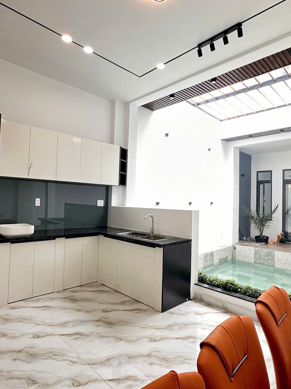 NHÀ ĐẸP KHÔNG MUA LÀ TIẾC!!! VILLA 2 TẦNG LÊ NGÔ CÁT - TP HUẾ - Ảnh 3