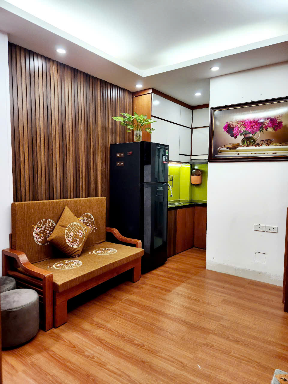 Bán căn hộ CC mini ngõ 20 Mỹ Đình, Nam Từ Liêm 35m, full đồ giá 1.3 tỷ, sổ đồng sở hữu - Ảnh 1