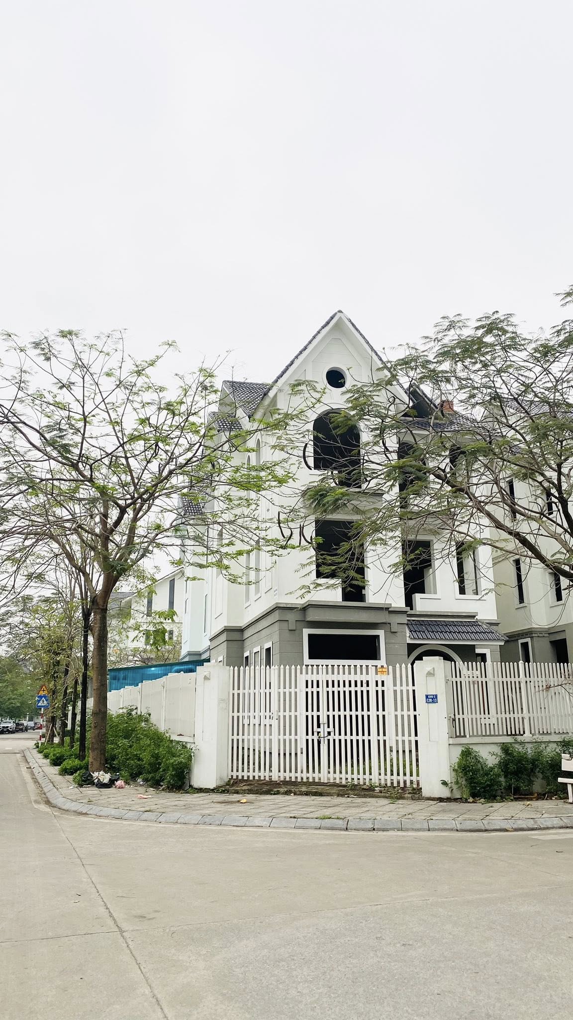 Siêu h.i.ế.m bán BT Geleximco khu B lô góc 232m, MT20m, giá chỉ 37.5 tỷ (có tl) - giá r.ẻ nhất khu - Ảnh chính