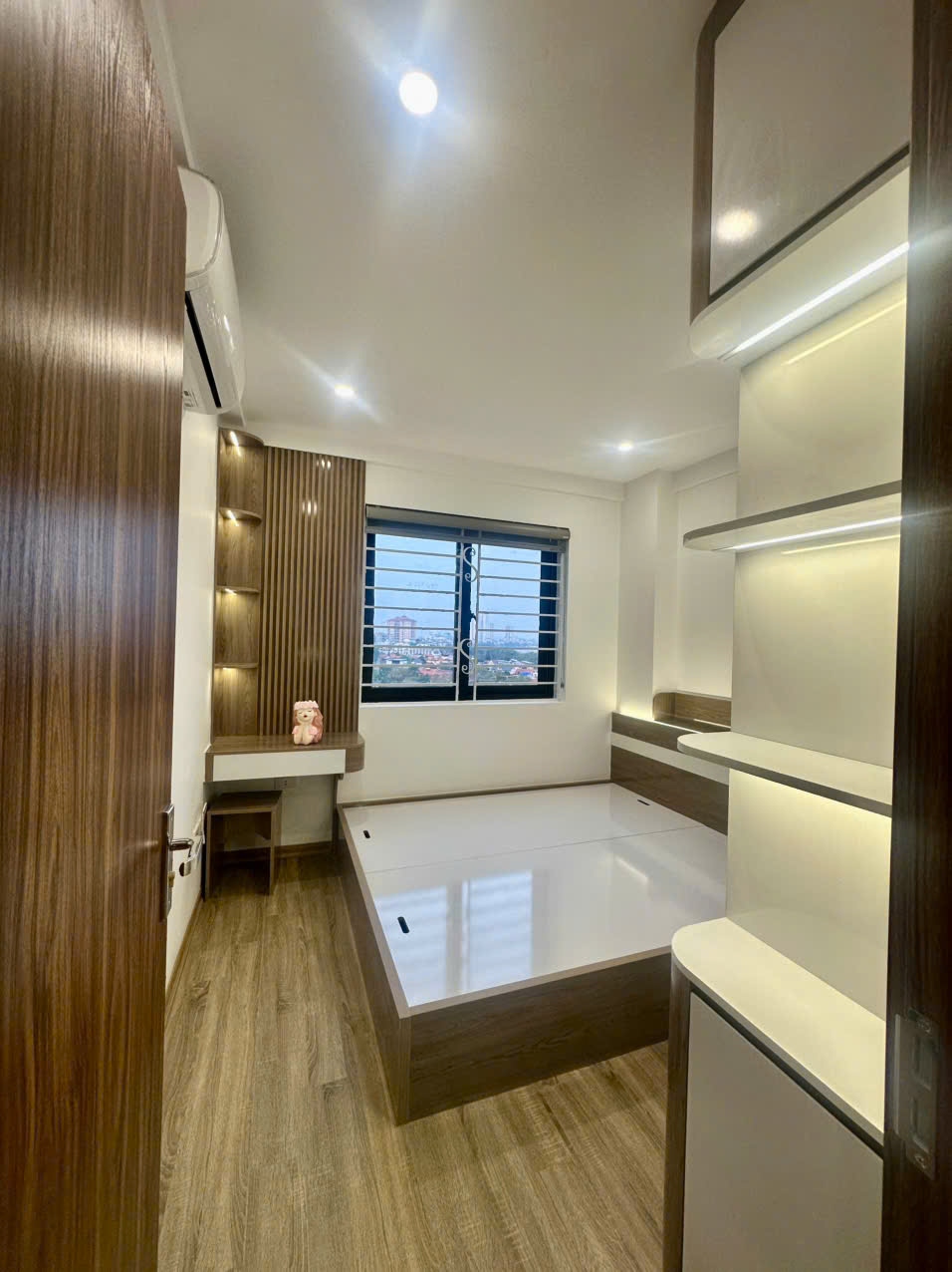 Căn hộ chung cư sổ đỏ 2 ngủ, tầng 10 mới đét tòa CT3BX2 Linh Đàm, Hoàng Mai, 57m2, giá chỉ 3.75 tỷ - Ảnh 3