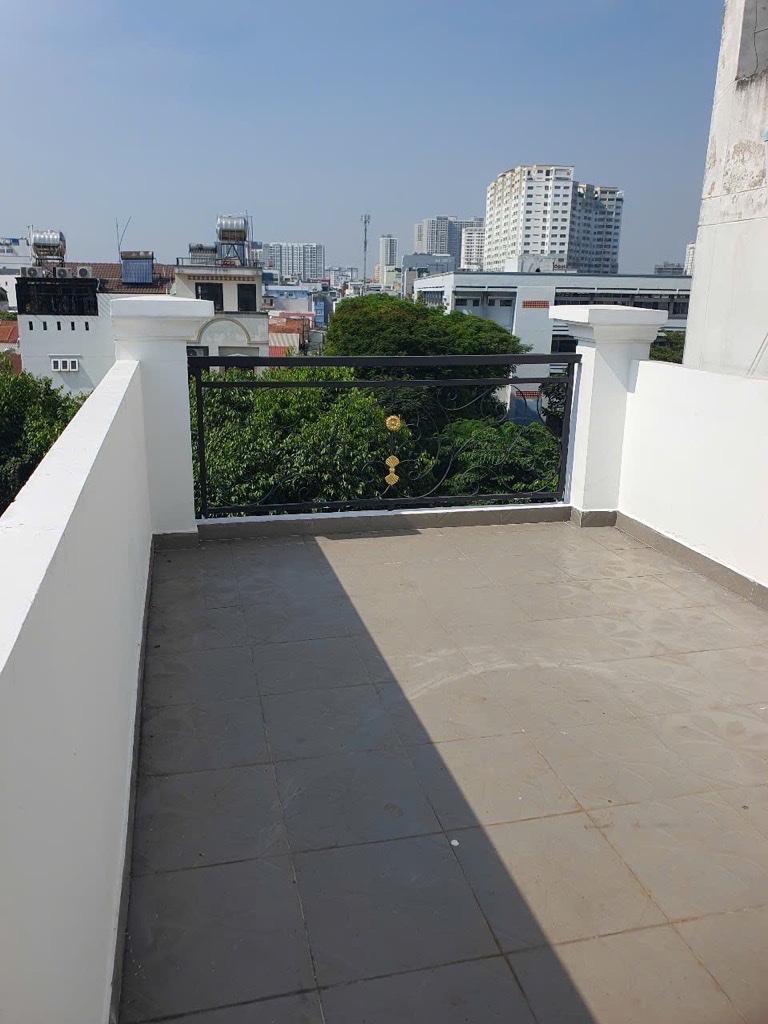 BÁN NHÀ MẶT PHỐ QUẬN 4 - 5.2 TỶ - 20M2 - 5 TẦNG - VỊ TRÍ VÀNG - SỔ HỒNG CHÍNH CHỦ - Ảnh 1