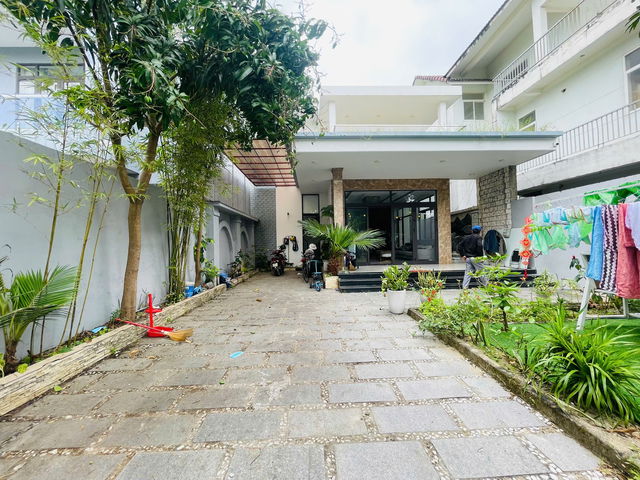 BÁN BIỆT THỰ 2 TẦNG, DT250M2 - KHU ĐÔ THỊ GOLDEN HILL, CẠNH NGUYỄN TẤT THÀNH - CHỈ 6.25 TỶ - Ảnh chính