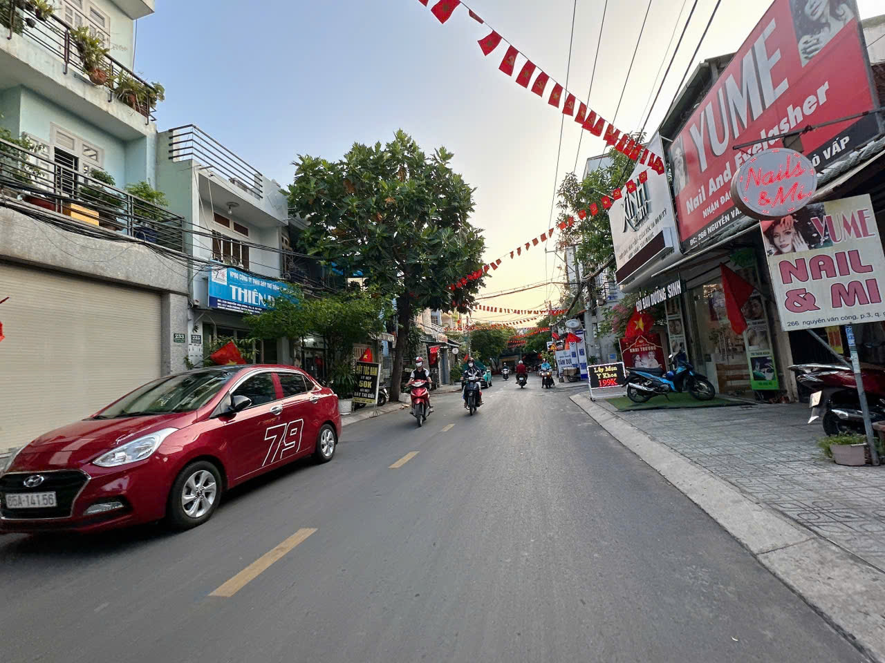 Siêu phẩm MTKD Nguyễn Văn Công ngang 7.3m 6L có T.máy 127m2 KD đỉnh cạnh sân bay 29.9 tỷ. - Ảnh chính