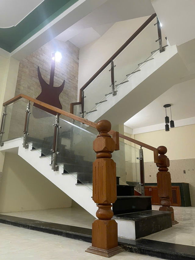 BÁN NHÀ 2 TẦNG, DT 127M2, ĐƯỜNG 7M5 KHU ĐÔ THỊ GOLDEN HILL, LIÊN CHIỂU - CHỈ 3.8 TỶ - Ảnh 1