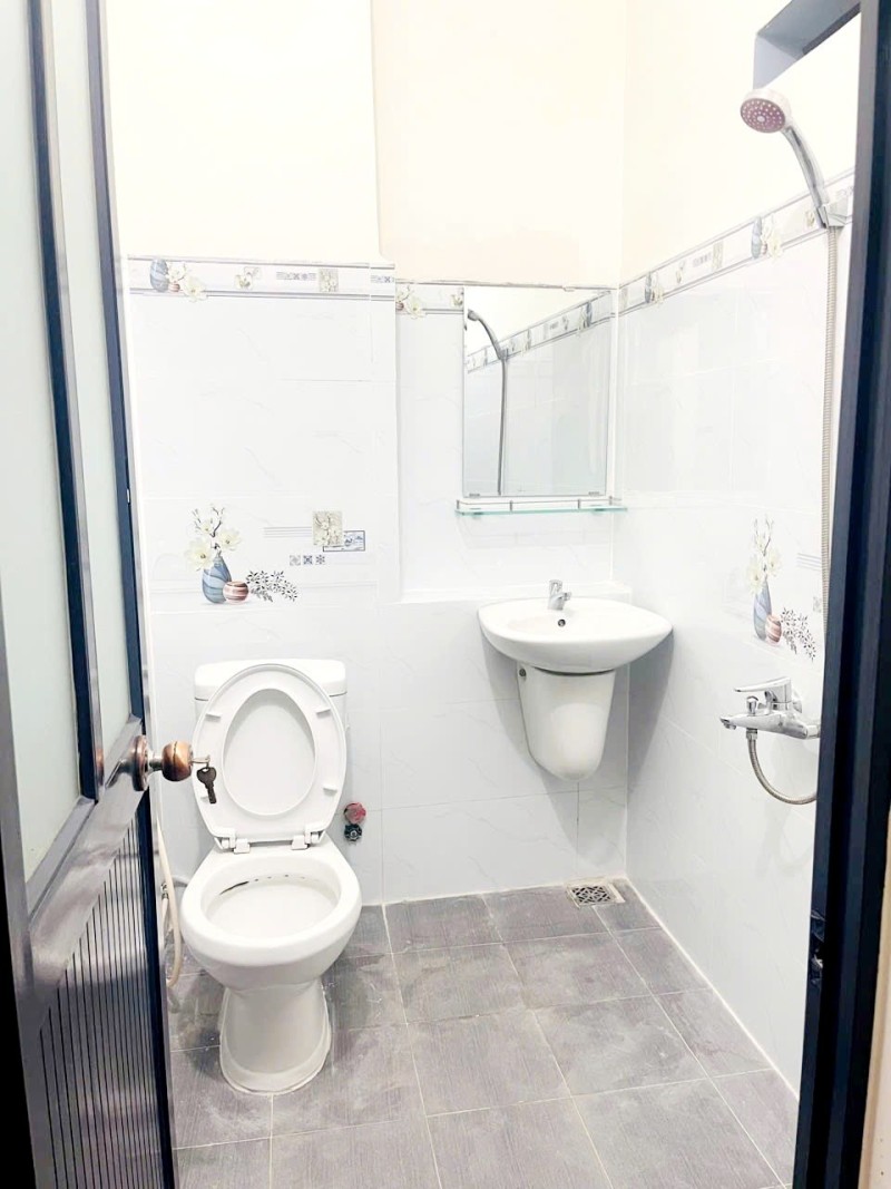 Bán nhà 92m², 2 tầng, 3PN, 4WC, Q.9, 6.4 tỷ, sổ hồng - Ảnh 4
