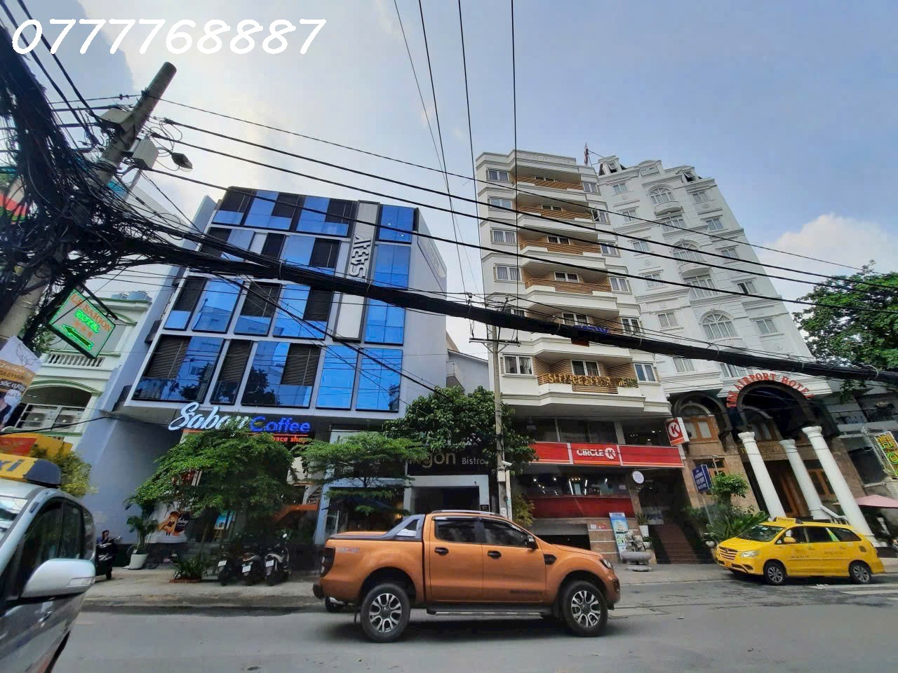 Tòa Nhà MT Cửu Long Khu sân bay TSN khoáng 300tr/T giá giảm mạnh - Ảnh 1