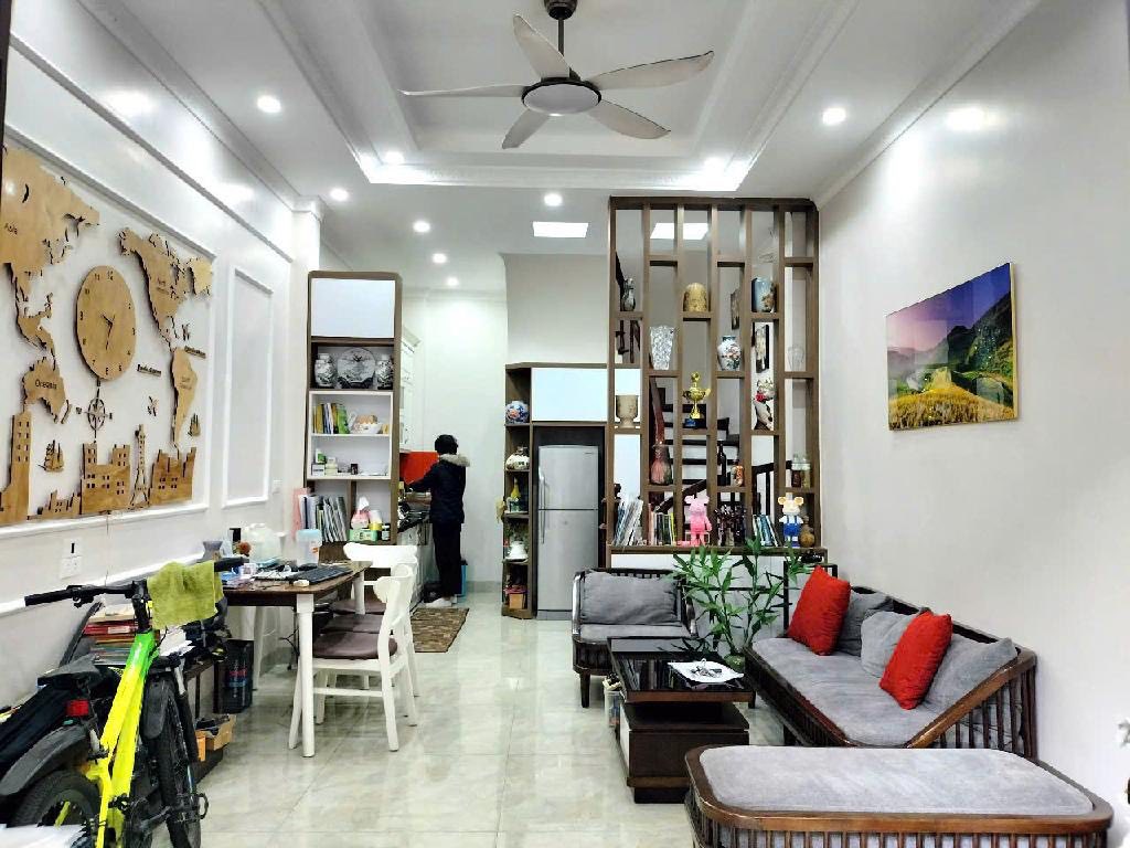 GỐC ĐỀ - MINH KHAI - 5 tầng - đầy đủ nội thất xịn xò - nở hậu, giá hơn 8 tỷ - Ảnh 1