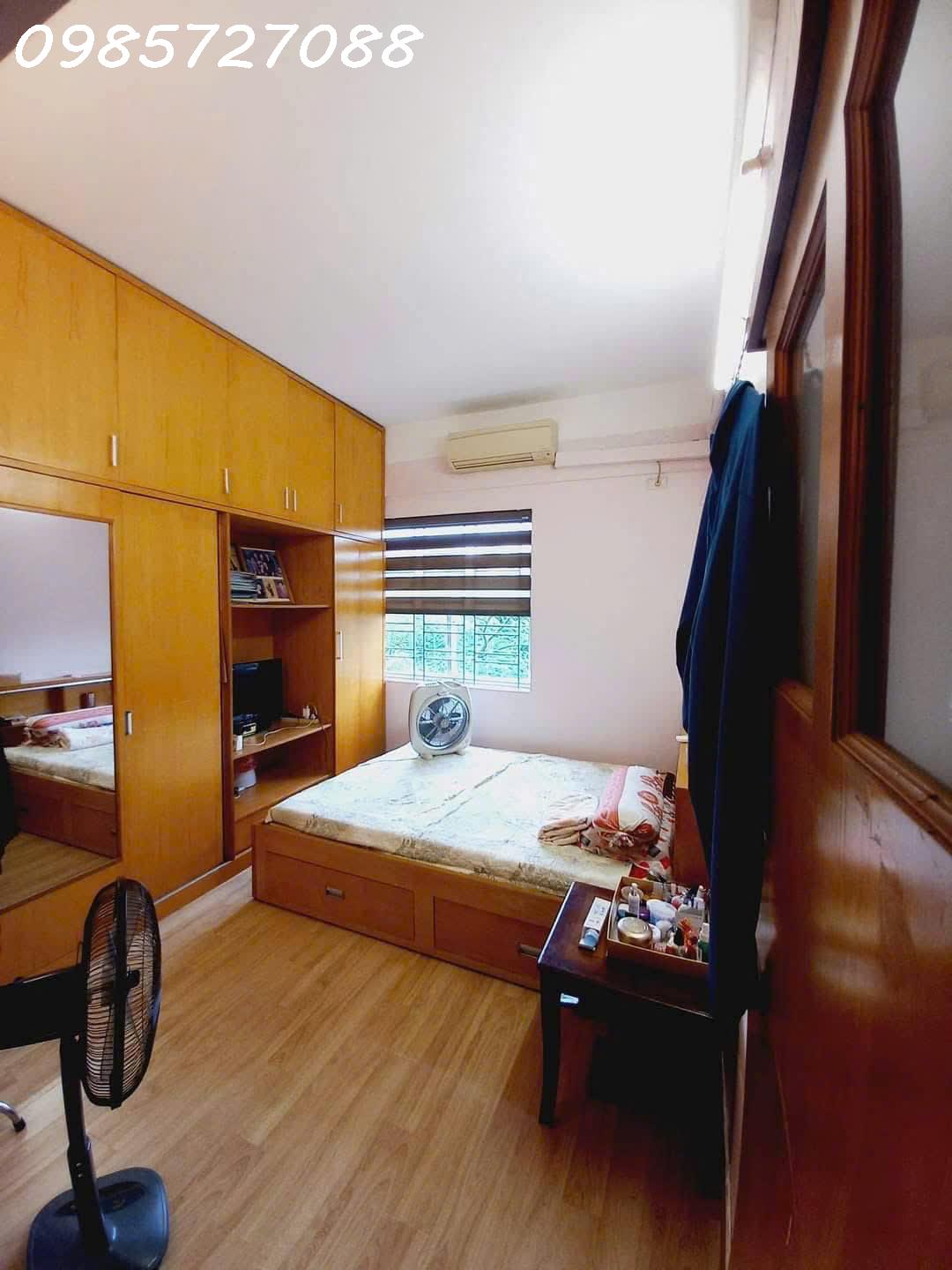 Bán căn hộ HUD NƠ 8 bán đảo Linh Đàm- nhỉnh 4 tỷ căn 3 ngủ cực thoáng mát... - Ảnh 1