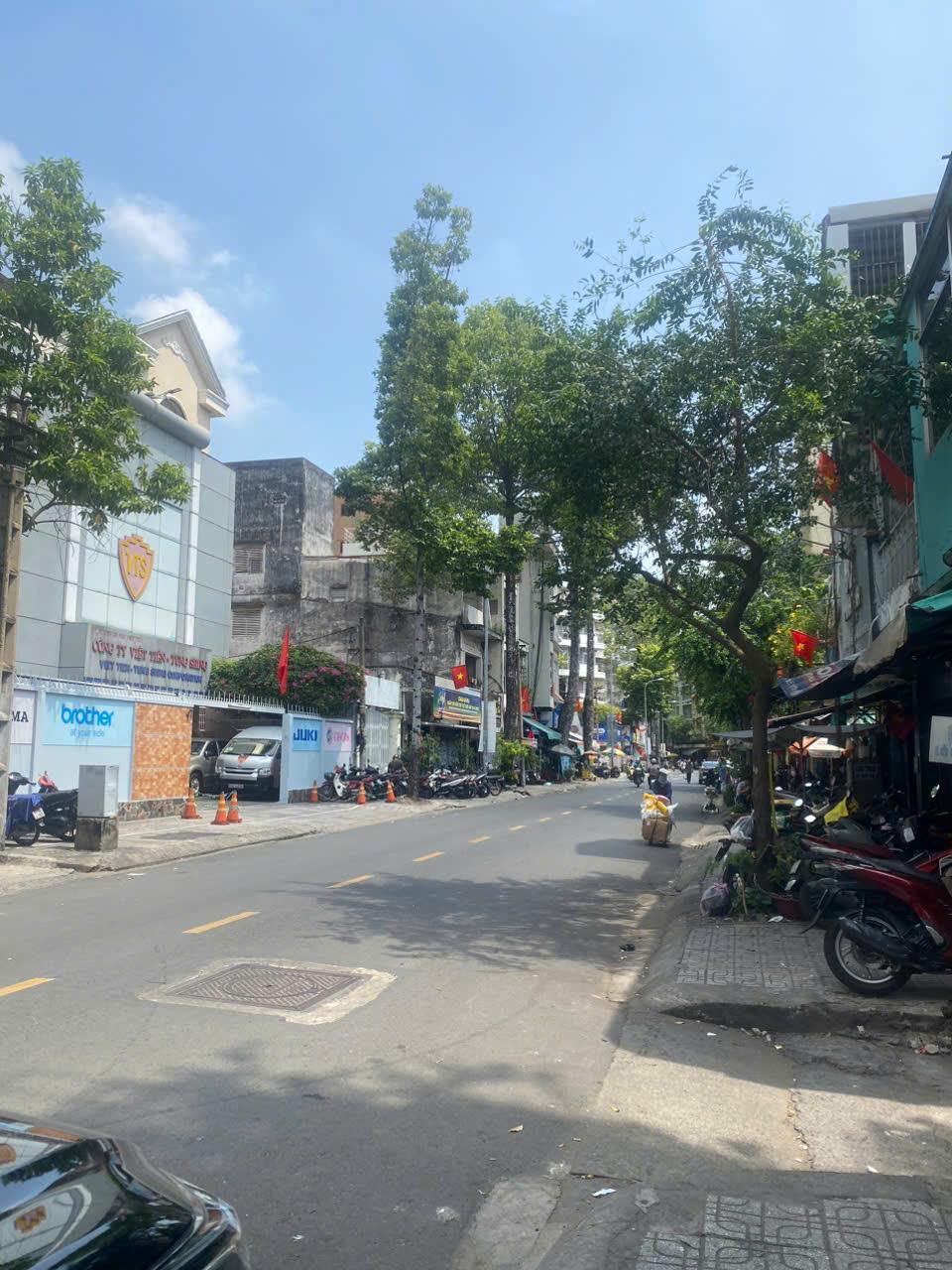 *NHÀ MỚI ĐẸP- HẺM 4MH- SÁT MẶT TIỀN CAO ĐẠT-TRẦN BÌNH TRỌNG 3TẦNG, VÀO Ở NGAY - Ảnh chính