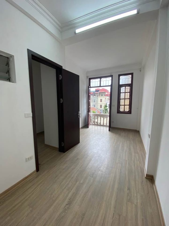 NHÀ ĐẸP TRƯỜNG CHINH LÔ GÓC 2 MẶT THOÁNG - 9 PHÒNG KHÉP KÍN- DT 42M2 GIÁ NHỈNH 8 TỶ - Ảnh 1