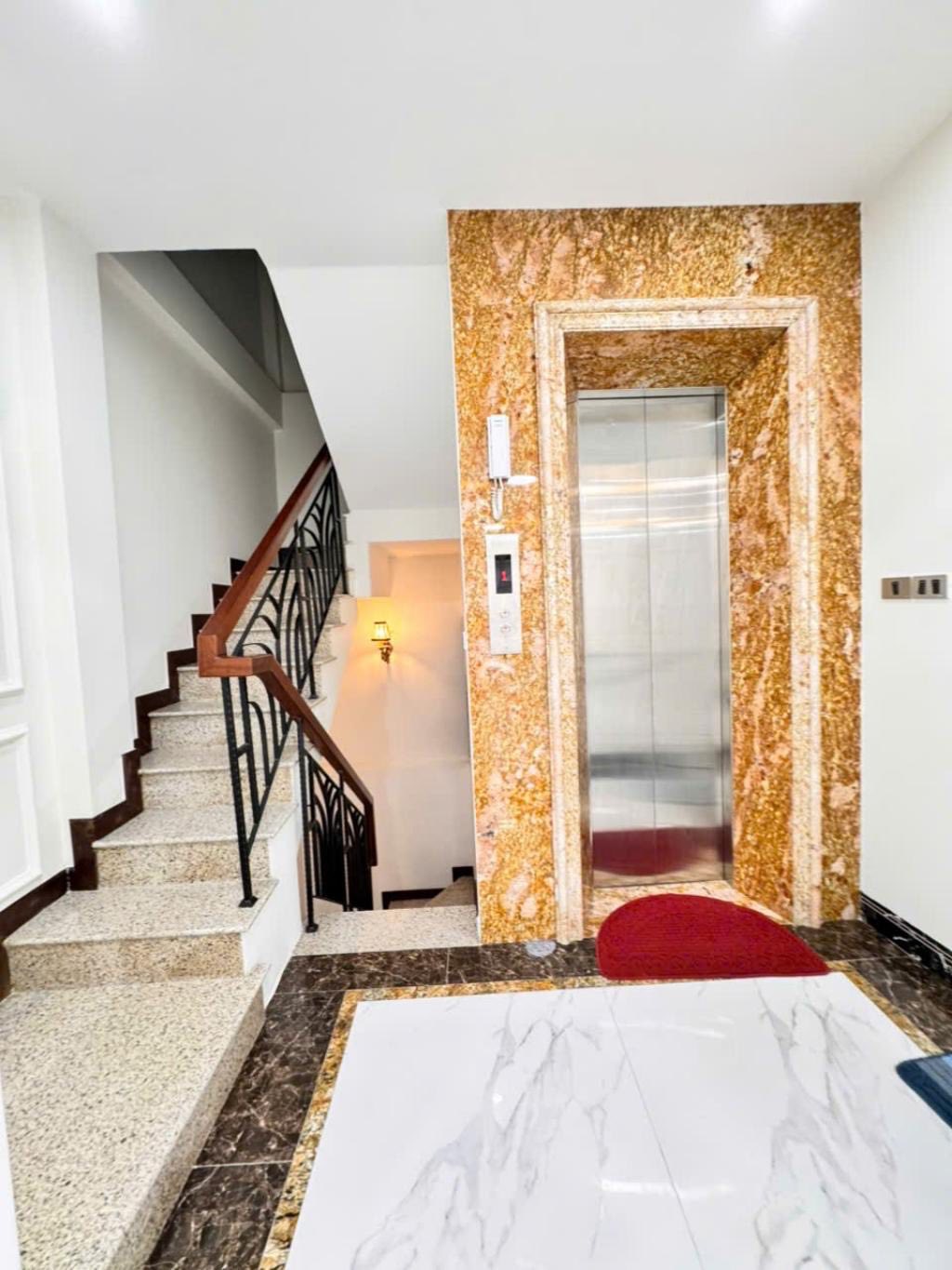 SIÊU PHẨM PHÂN LÔ CẦU GIẤY - Ô TÔ TRÁNH - NGÕ THÔNG VỈA HÈ - NHÀ MỚI - CỰC HIẾM NHÀ BÁN 0965549363 - Ảnh 1