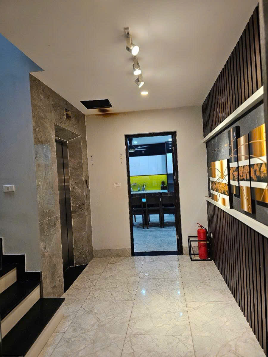 PHÂN LÔ HOÀNG CẦU✅68M2 x 7T✅MT 4.4M✅  THANG MÁY✅ NGÕ 3 Ô TÔ TRÁNH✅ KINH DOANH SẦM UẤT - Ảnh 2
