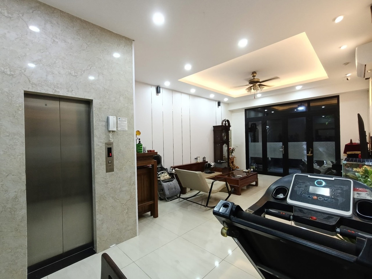 BÁN NHÀ BIỆT THỰ LIỀN KỀ VĨNH HƯNG CĂN GÓC 3 THOÁNG 6 TẦNG THANG MÁY GIÁ 25 TỶ - Ảnh 2