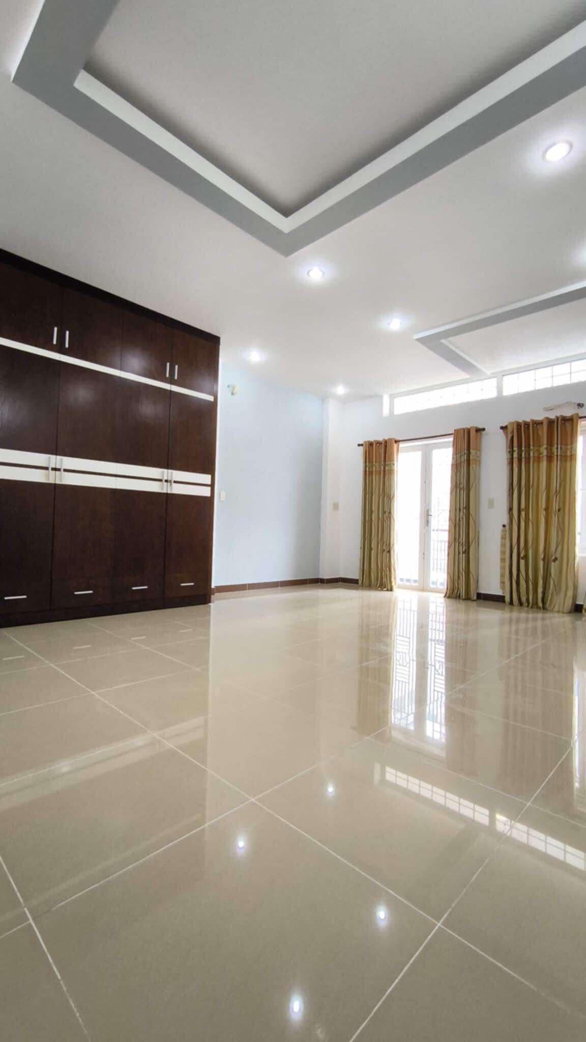LÊ VĂN SỸ - ĐẸP NGANG 5m x 15m - XÂY 5 TẦNG - Ô TÔ ĐỂ BÊN TRONG- CHỦ XÂY TÂM HUYẾT - SẴN 5PN MASTER - Ảnh 4