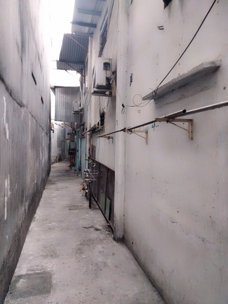 Bán nhà Mặt tiền đường Thạch Lam - gần Thoại Ngọc Hầu, 5.3x26.5m, Cấp 4, tiện xây, 16.9 tỷ - Ảnh chính