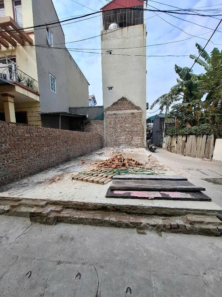 LÔ GÓC - ĐẤT Ỷ LA DƯƠNG NỘI -DT 50M - NGÕ NÔNG Ô TÔ CỰC GẦN XÂY 5 TẦNG QUÁ ĐẸP - Ảnh 2