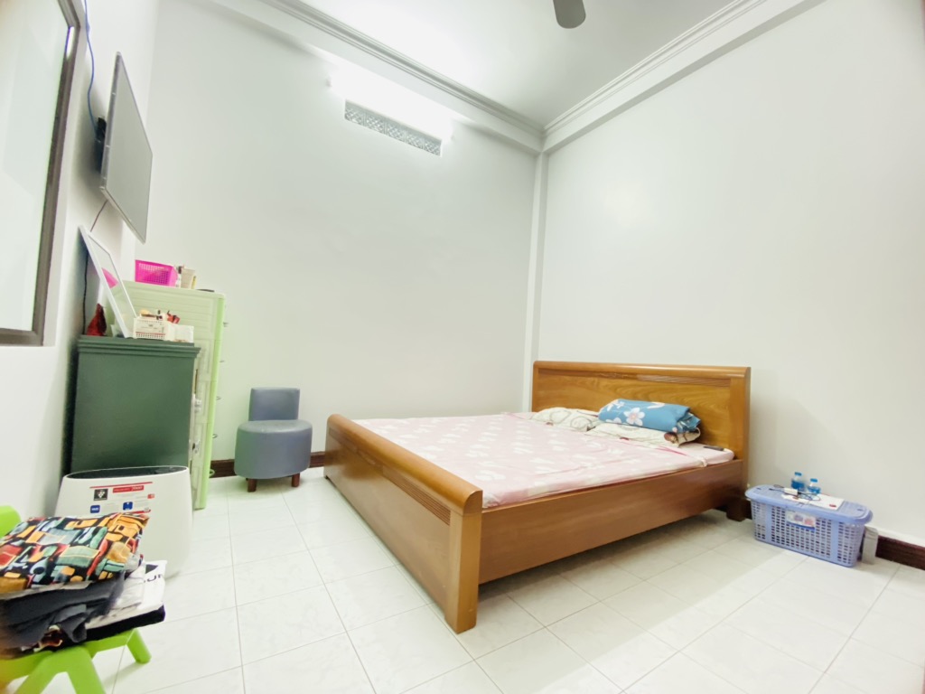 NHÀ LÔ GÓC 2 MẶT THOÁNG – CHỦ TỰ XÂY CHẮC CHẮN – TRUNG TÂM ĐỐNG ĐA – Ở NGAY – GIÁ TỐT! - Ảnh 2