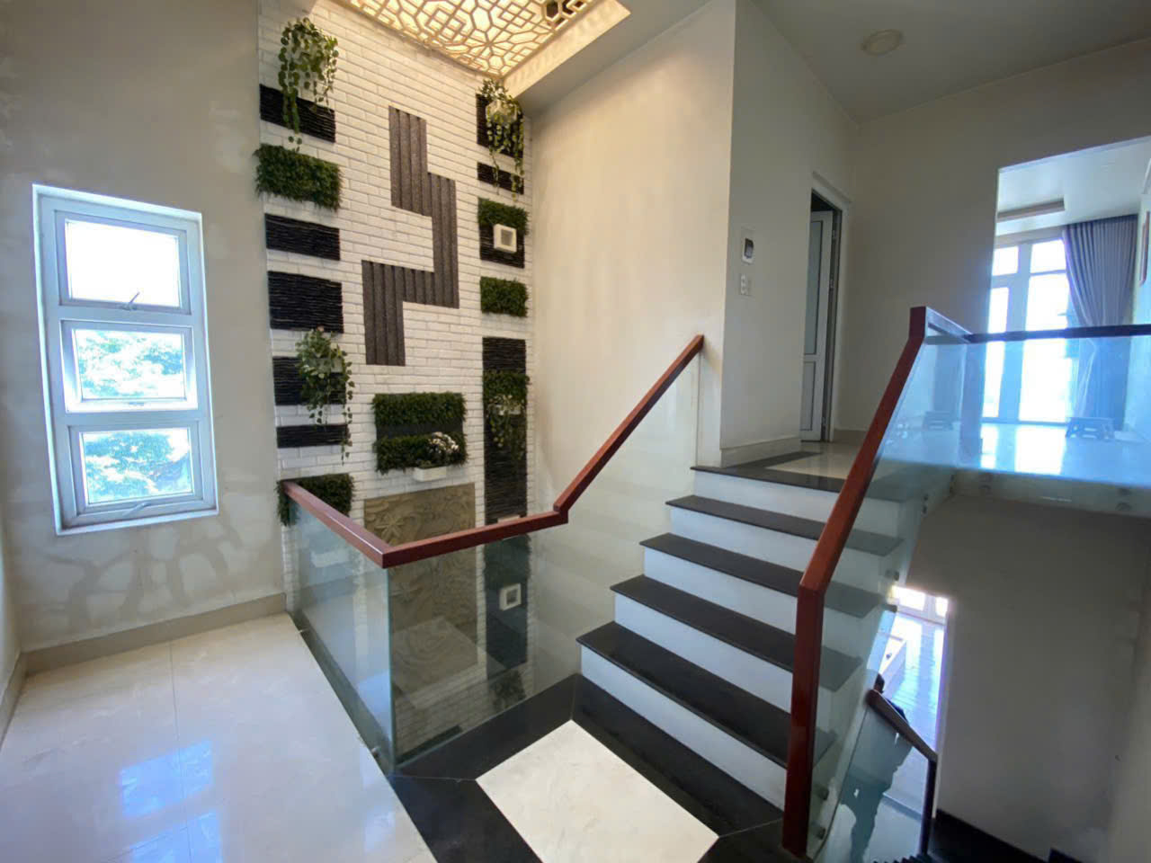 🔥 NHÀ 03 TẦNG MẶT TIỀN HUỲNH THÚC KHÁNG THIÊT KẾ HIỆN ĐẠI - PHƯỜNG ĐÔNG BA VIEW SÔNG - Ảnh chính