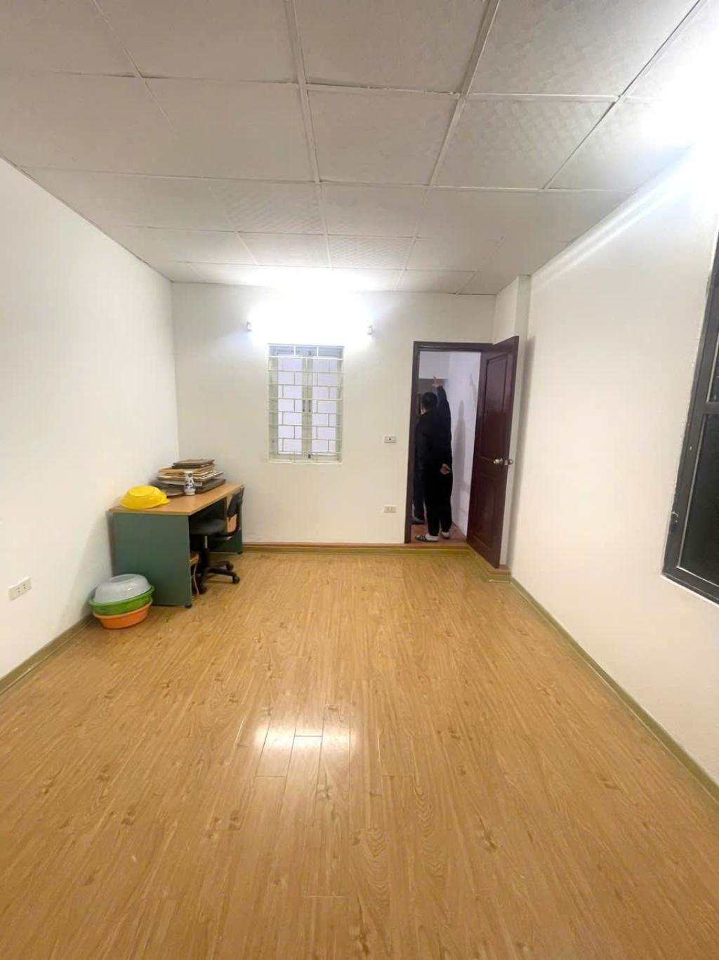 BÍ ẨN ĐỐNG ĐA - CĂN NHÀ "GIẤU MÌNH" CHỜ CHỦ NHÂN GIẢI MÃ! 🌑<br>CHỈ 1 NHÀ RA MẶT NGÕ – TRƯỚC NHÀ RỘNG - Ảnh 1