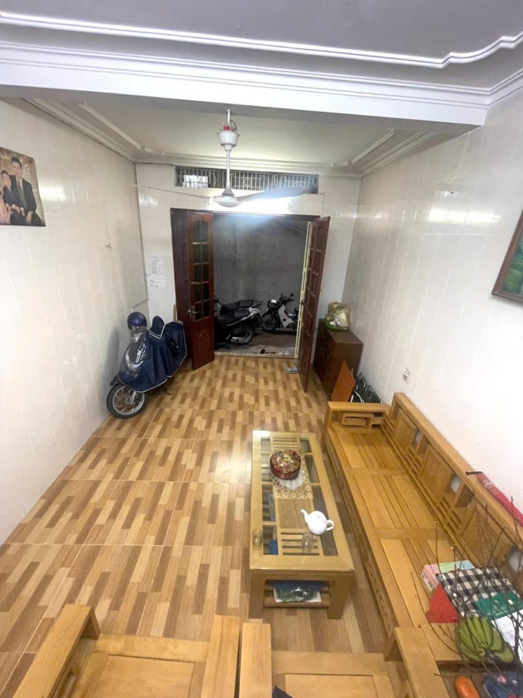 BÍ ẨN ĐỐNG ĐA - CĂN NHÀ "GIẤU MÌNH" CHỜ CHỦ NHÂN GIẢI MÃ! 🌑<br>CHỈ 1 NHÀ RA MẶT NGÕ – TRƯỚC NHÀ RỘNG - Ảnh 2