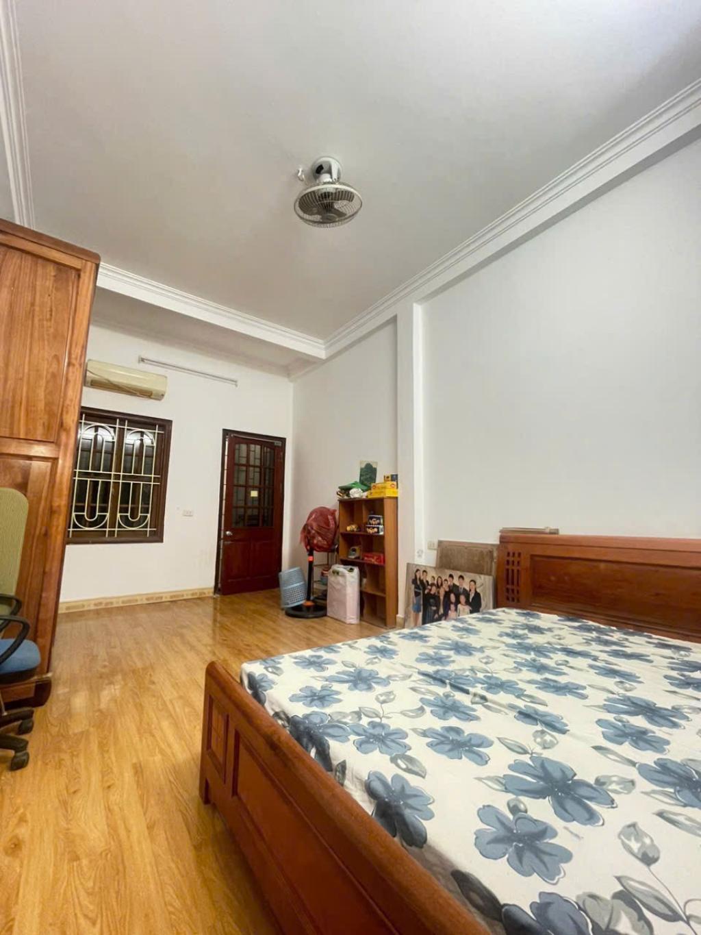BÍ ẨN ĐỐNG ĐA - CĂN NHÀ "GIẤU MÌNH" CHỜ CHỦ NHÂN GIẢI MÃ! 🌑<br>CHỈ 1 NHÀ RA MẶT NGÕ – TRƯỚC NHÀ RỘNG - Ảnh 3