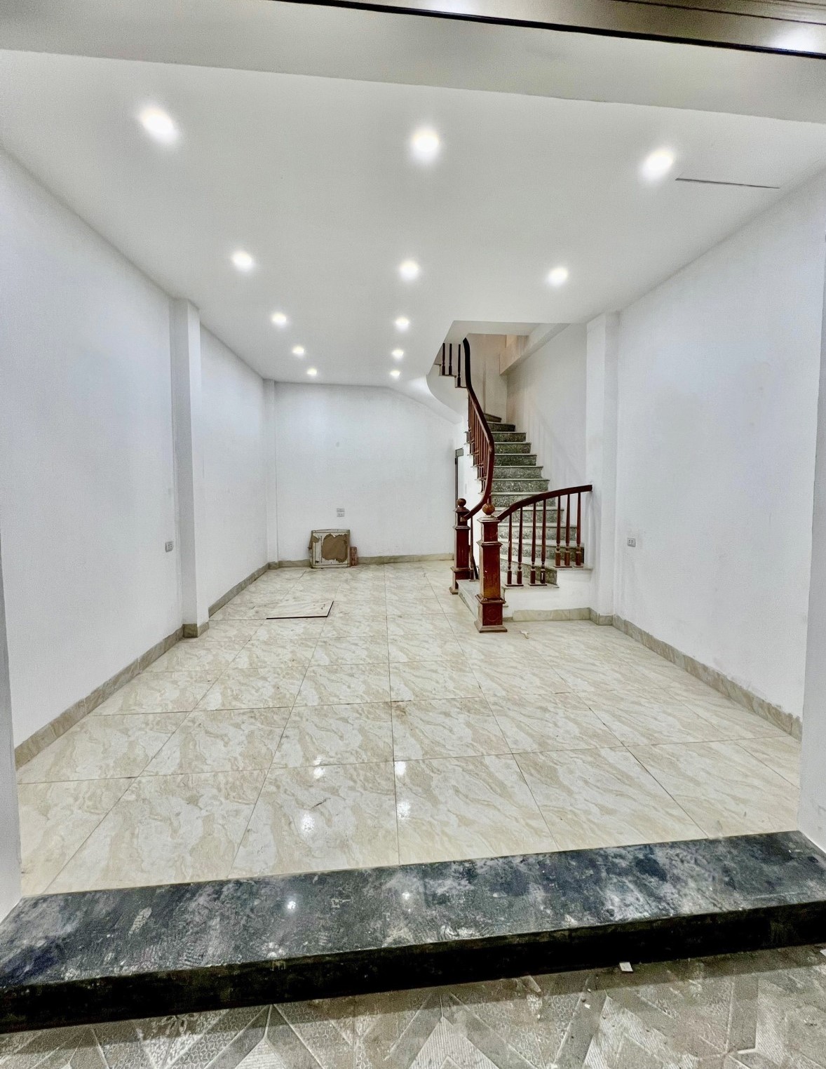 Nhà đẹp Vũ Trọng Phụng, Thanh Xuân, Ô TÔ, KD, thang máy, dt35m2 X 6tầng, 8.xxtỷ. - Ảnh 1