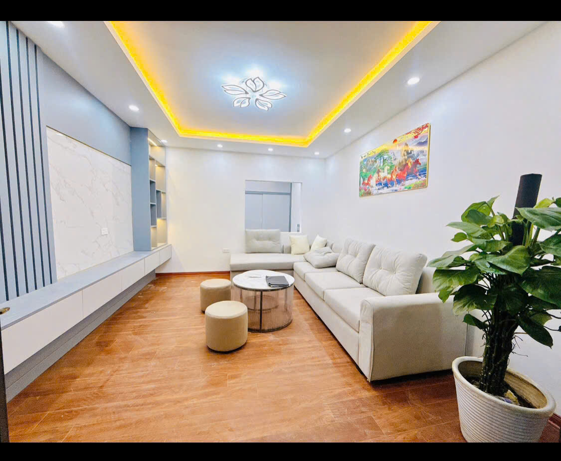 MÌNH CHÍNH CHỦ BÁN CĂN TẬP THỂ TOÀ C8 TẠI MẶT PHỐ QUỲNH MAI, Q. HAI BÀ TRƯNG, HÀ NỘI - Ảnh chính