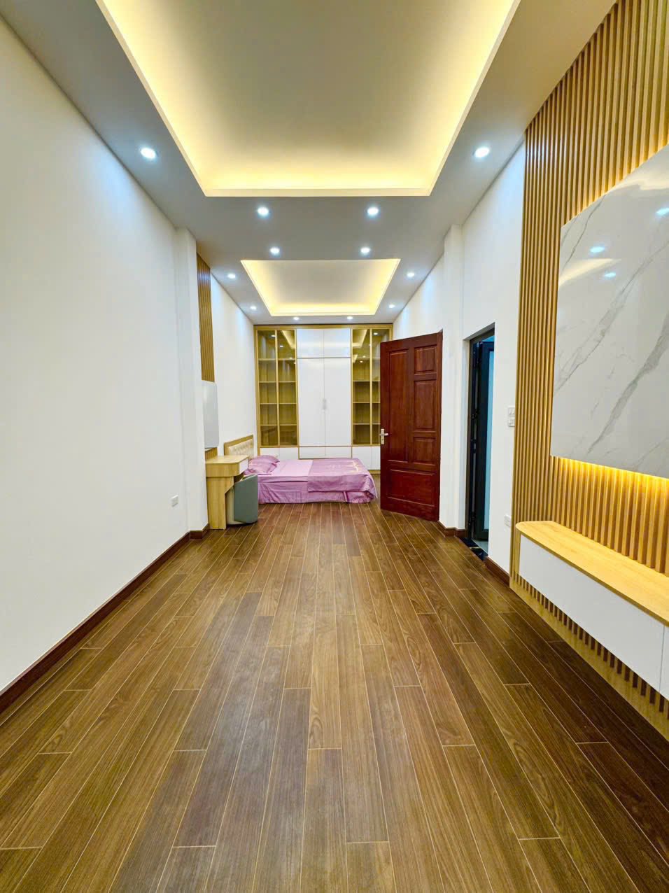 Có 102 ! Khương Đình Thanh Xuân 40m2 5Tầng ba gác đỗ cửa , 80m ra mặt Phố 6.8 tỷ . - Ảnh 1