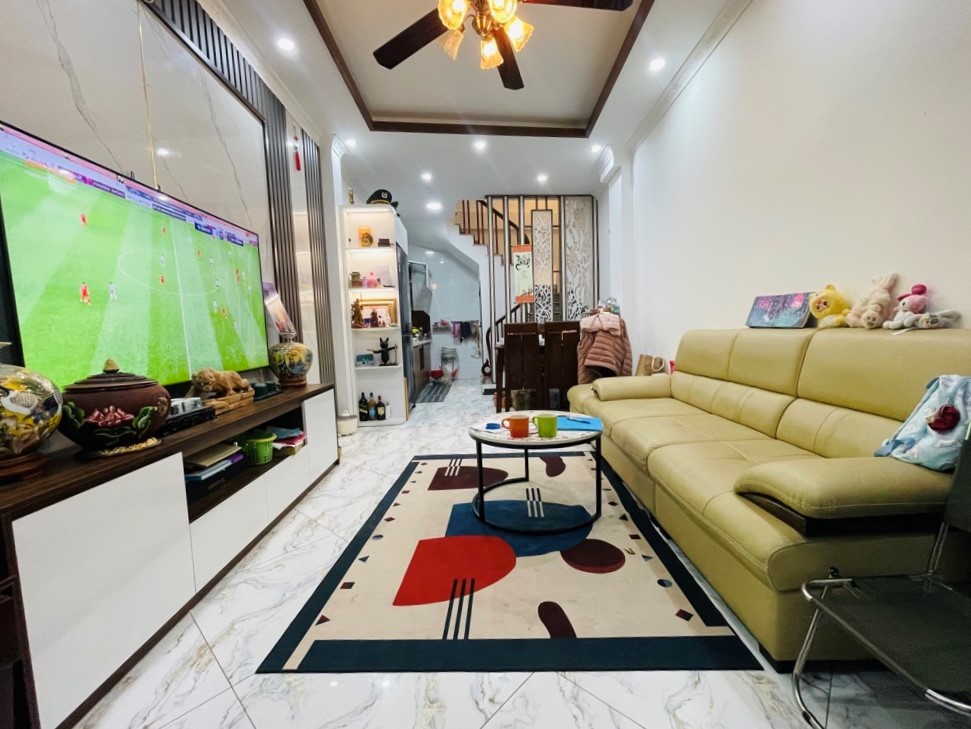 BÁN NHÀ CỰ LỘC, THANH XUÂN,  BA GÁC ĐỖ CỬA - GẦN Ô TÔ<br>, SD 35M2, 7.75 TỶ(CTL) - Ảnh chính