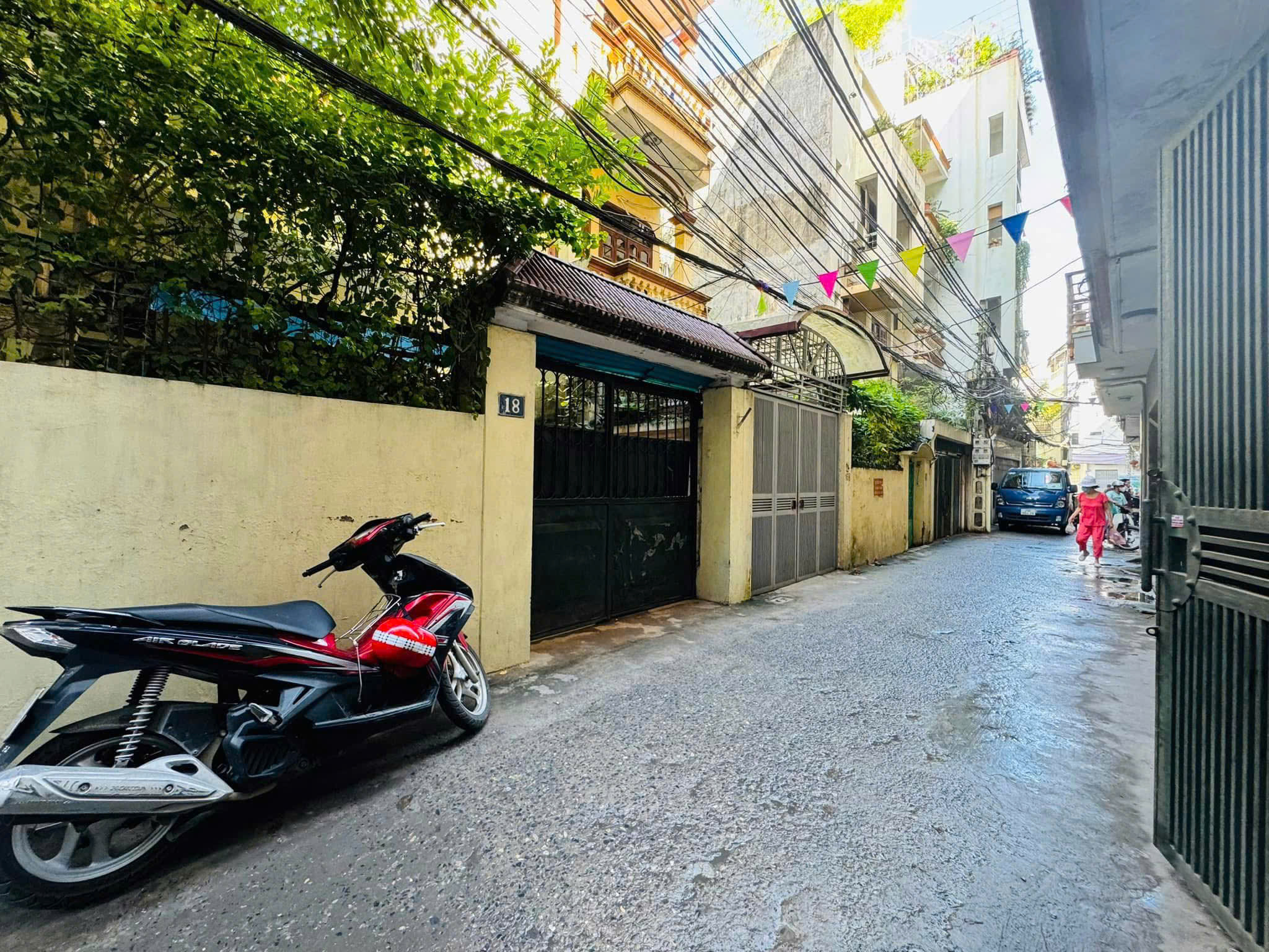 PL HOÀNG VĂN THÁI Ô TÔ VÀO NHÀ - KINH DOANH DT 106m2 3 tầng MT 5.5m Giá 24 tỷ - Ảnh chính