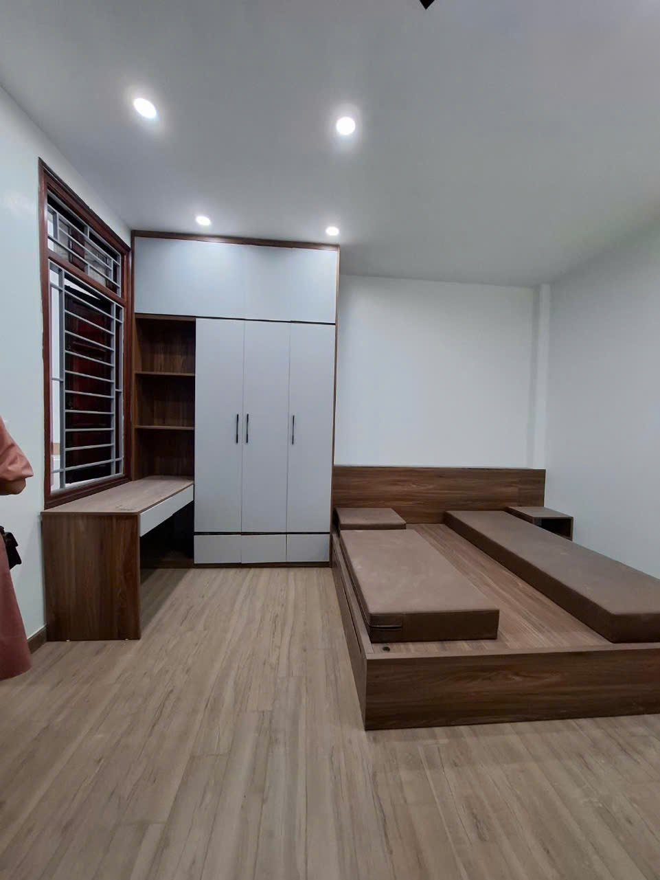 45m 5 tầng 6 ngủ khép kín full nội thất <br>nhà cạnh trường cấp 3 lê lợi bà triệu hà đông <br>giá 8tỷ - Ảnh chính
