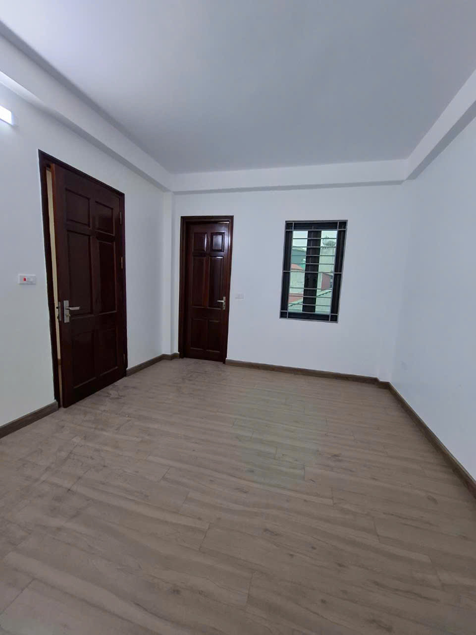 45m 5 tầng 6 ngủ khép kín full nội thất <br>nhà cạnh trường cấp 3 lê lợi bà triệu hà đông <br>giá 8tỷ - Ảnh 3