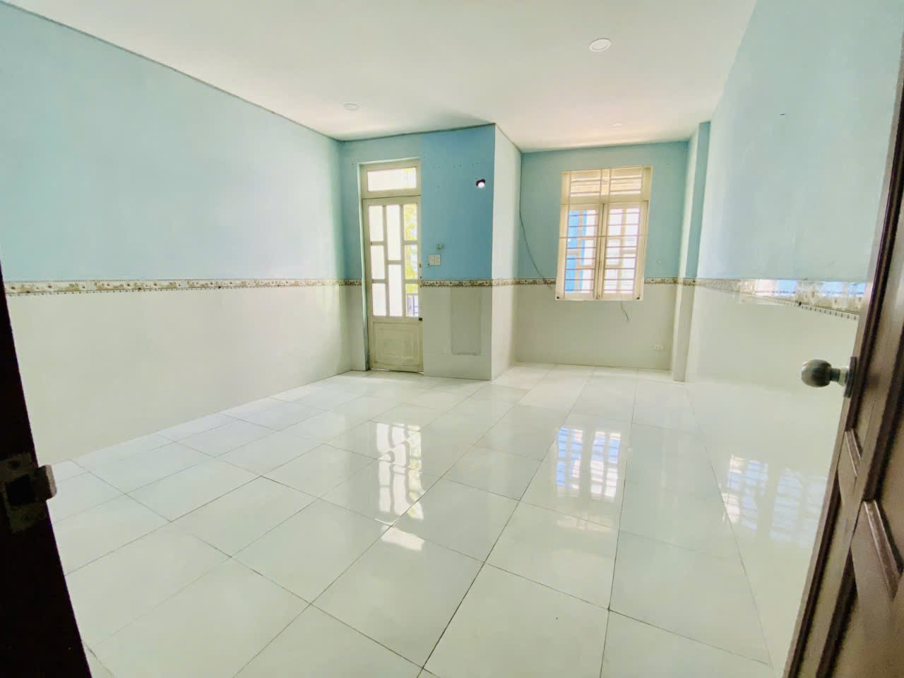 Bán Gấp nhà Đ số 11 BHH hẻm 6m gần mặt tiền 54m2,3 Tầng đúc BTCT Nhỉnh 4 tỷ - Ảnh 2