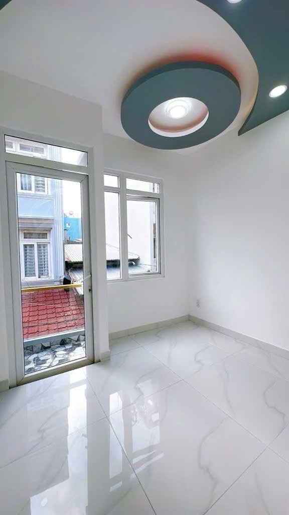 BÁN NHÀ ĐƯỜNG SỐ - NHÀ ĐẸP  - GẦN HỒ BƠI CÔNG VIÊN- THUẬN TIỆN ĐI LẠI- KHU AN NINH-THÔNG RA HOÀNG - Ảnh 2
