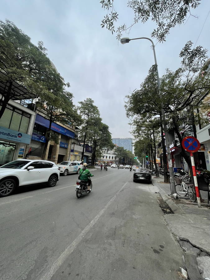 Nhà Mặt Phố Trung Hòa. Cầu Giấy. Thang Máy. Ô Tô. Vỉa Hè. DT 132m2. MT 5,6m. Giá 84,9 Tỷ. - Ảnh chính
