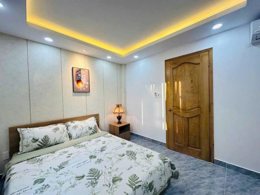 --Bán nhà HXH Lạc Long Quân, p9, Tân Bình; (5*14) 2 tầng, 7 tỷ - Ảnh 3