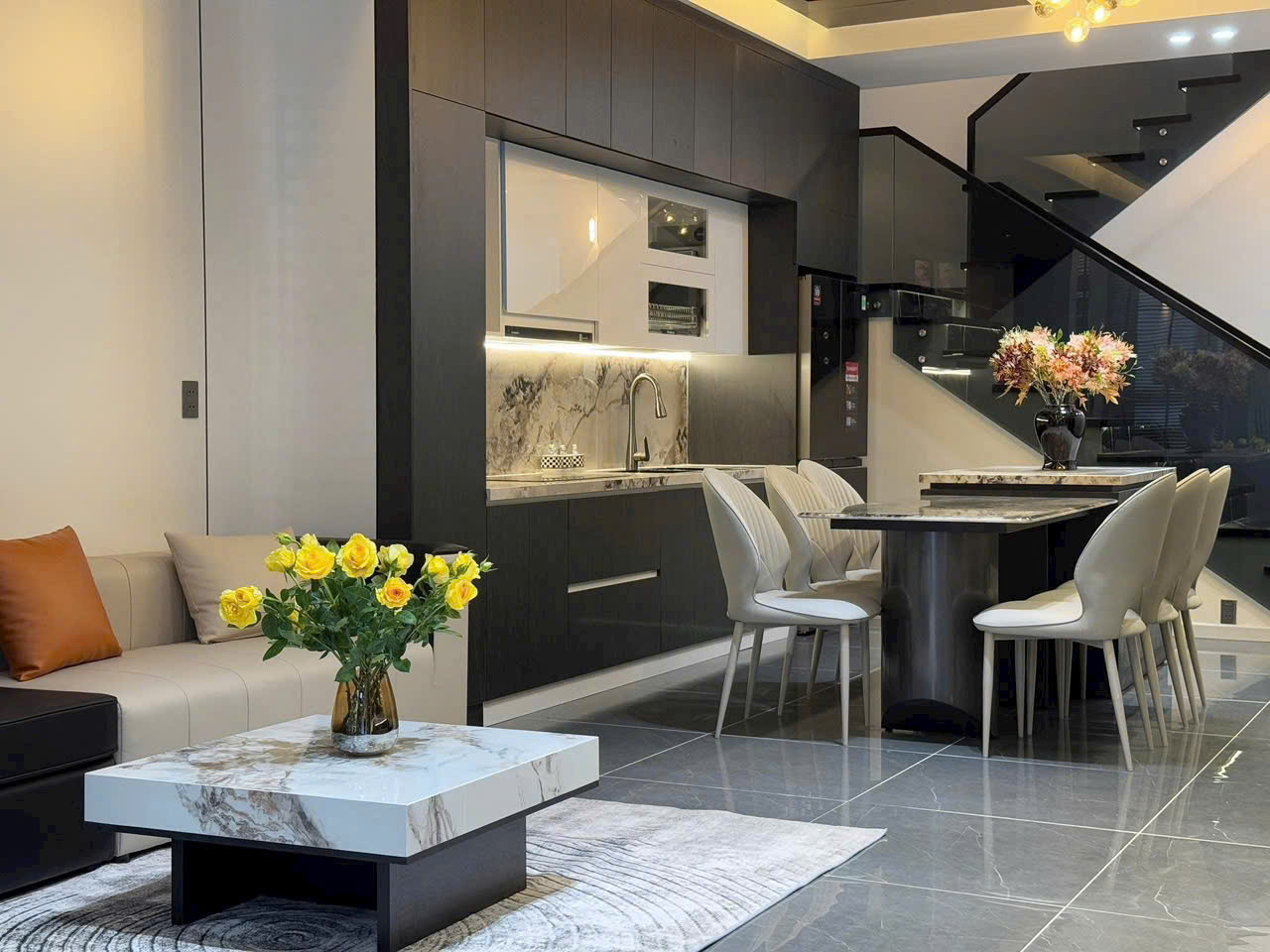 NHÀ MỚI 3 TẦNG MẶT TIỀN ĐẸP – 4 PHÒNG NGỦ – GIÁ CHỈ 7.45 TỶ – TRUNG TÂM VIP HÒA XUÂN - Ảnh 1