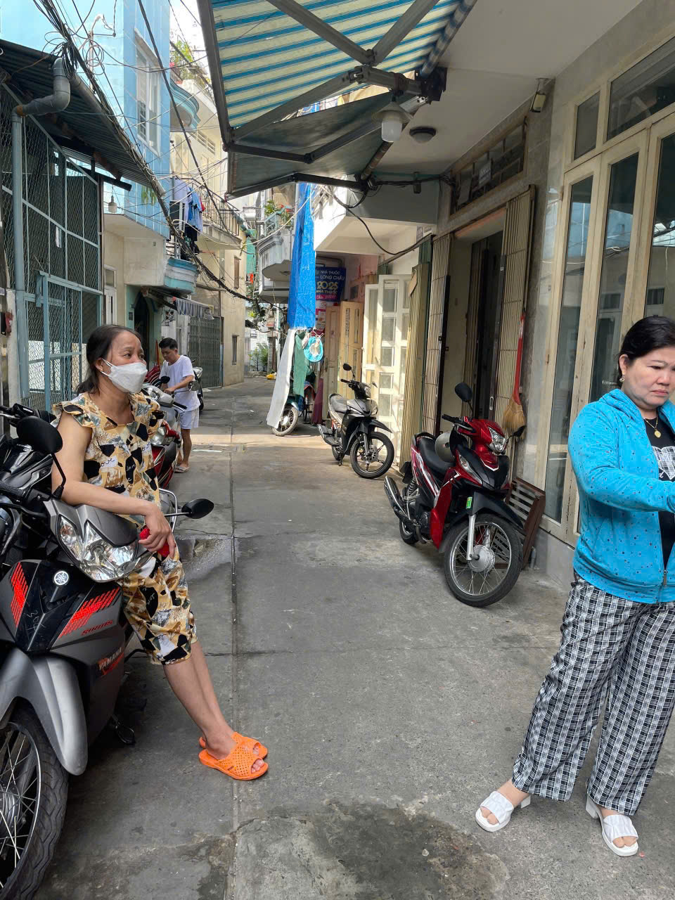 bán nhà  hẻm trước nhà 5m trần văn quang p 10 tân bình 1 trệt 1 lầu sổ hòng riêng giá 1,8 tỉ - Ảnh 1