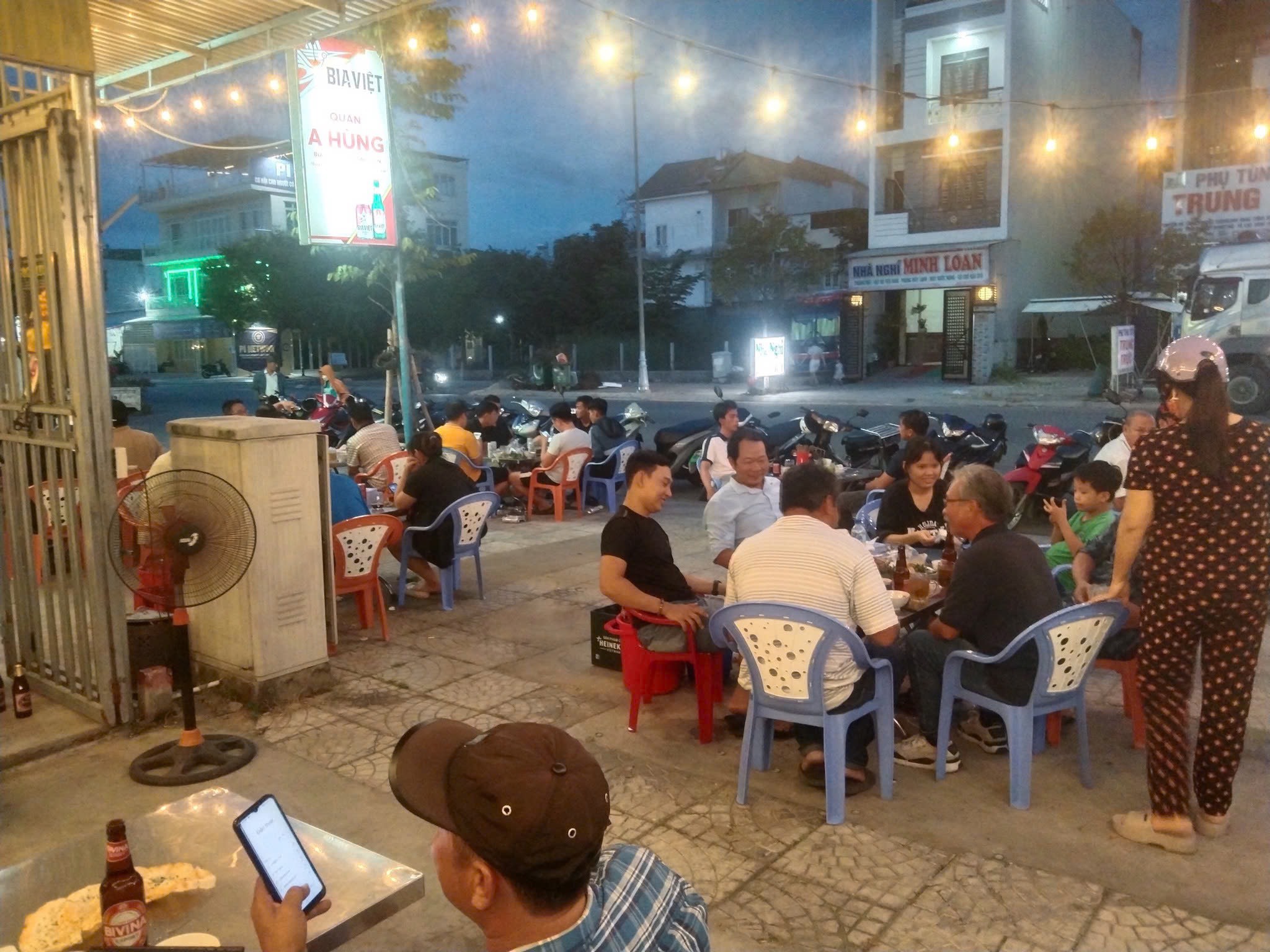 CHÍNH CHỦ CẦN SANG QUÁN NHẬU KHÔNG GIAN THOÁNG MÁT - Ảnh 1