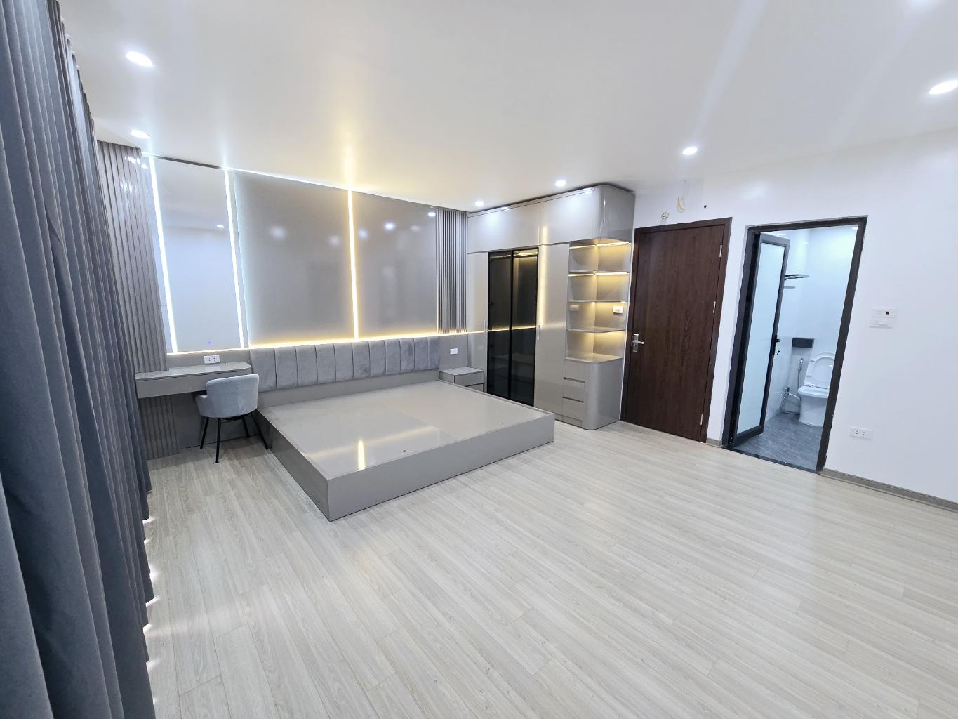Nhà đẹp Đàm Quang Trung 45m², 6 tầng thang máy, 4PN, 5WC, Long Biên - 8.6 tỷ - Ảnh 1