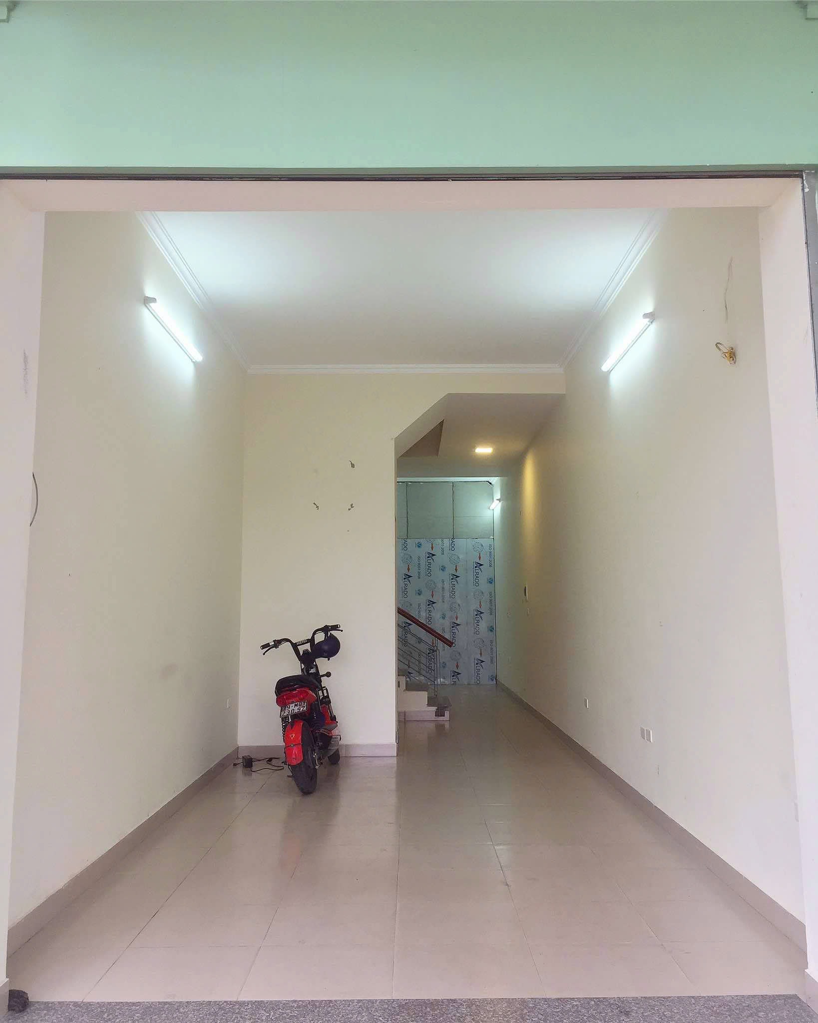 CHO THUÊ MBKD 2 TẦNG - 135 ĐỘI CẤN - Ảnh chính