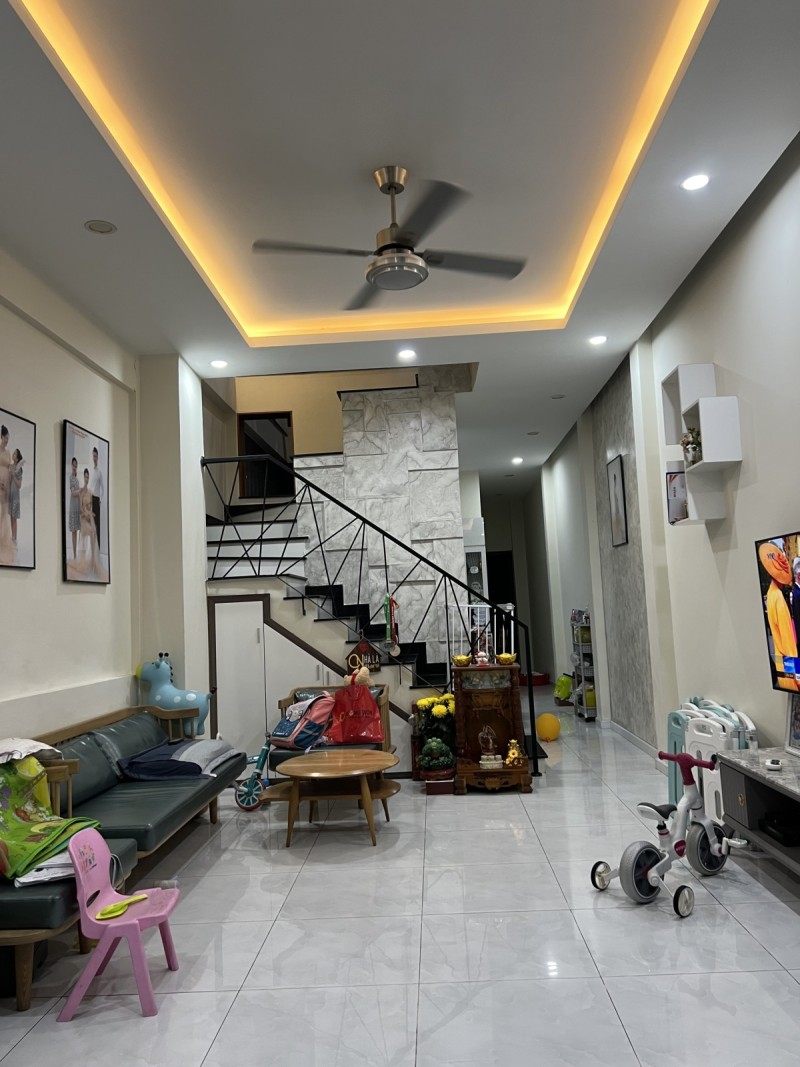 Bán nhà ĐẸP 2 Tầng Đông Hòa,gần Sân Vận Động Dĩ An,đương 2 xe hơi nối đuôi - Ảnh chính