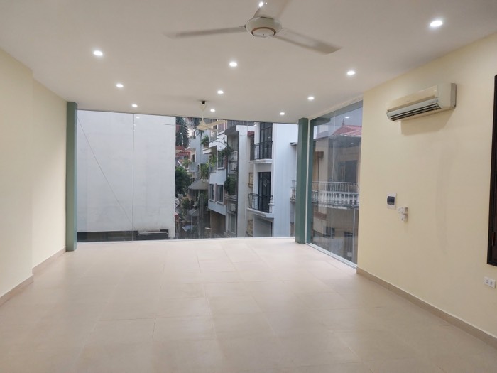 NHÀ ĐẸP LÔ GÓC - Ô TÔ VÀO NHÀ - 2 THOÁNG - KINH DOANH HOÀNG QUỐC VIỆT - CẦU GIẤY - HƠN 12 TỶ - Ảnh 1